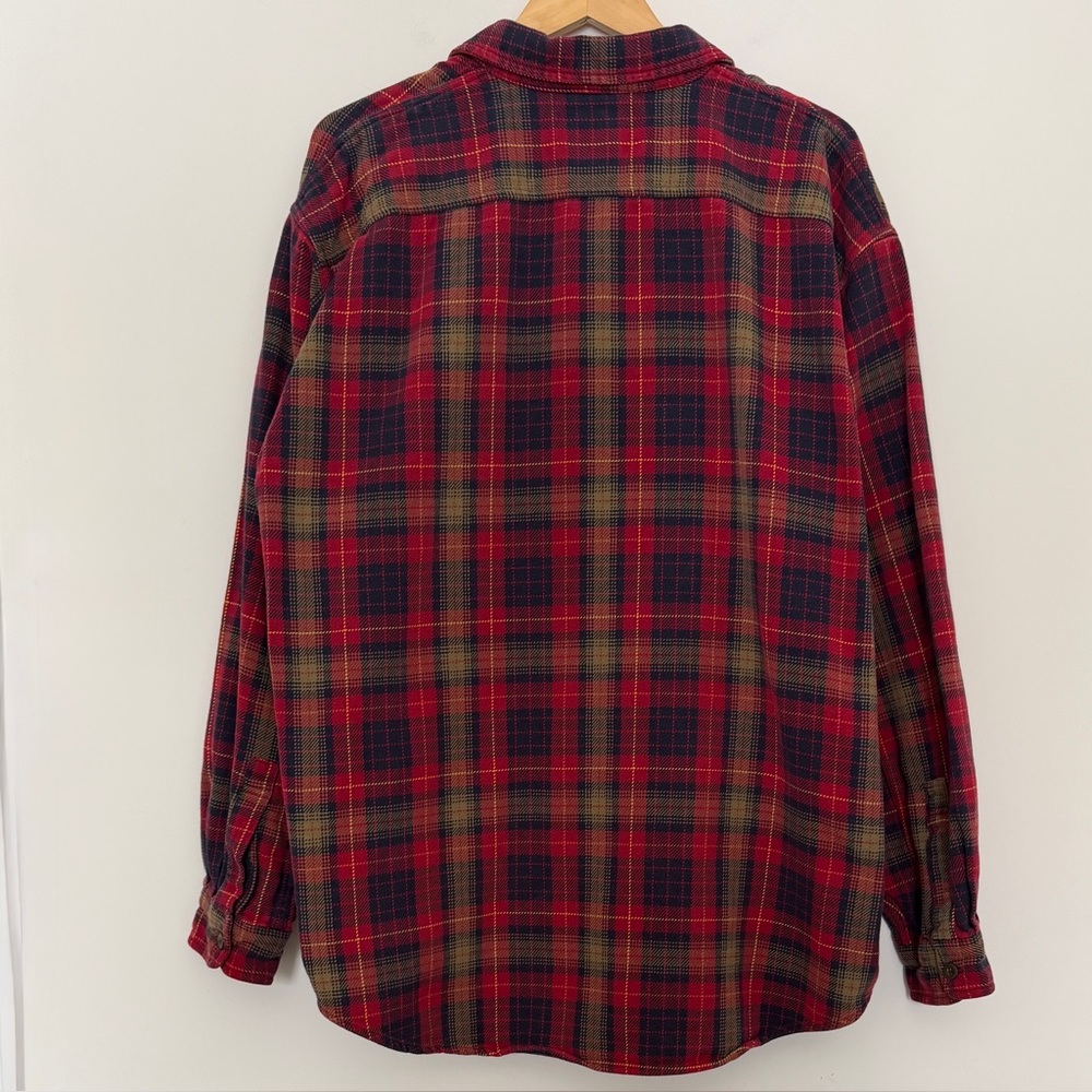 Abercrombie & Fitch Vintage Heavy Weight Red and Green Plaid Flannel Shirt - Picture 2 of 5